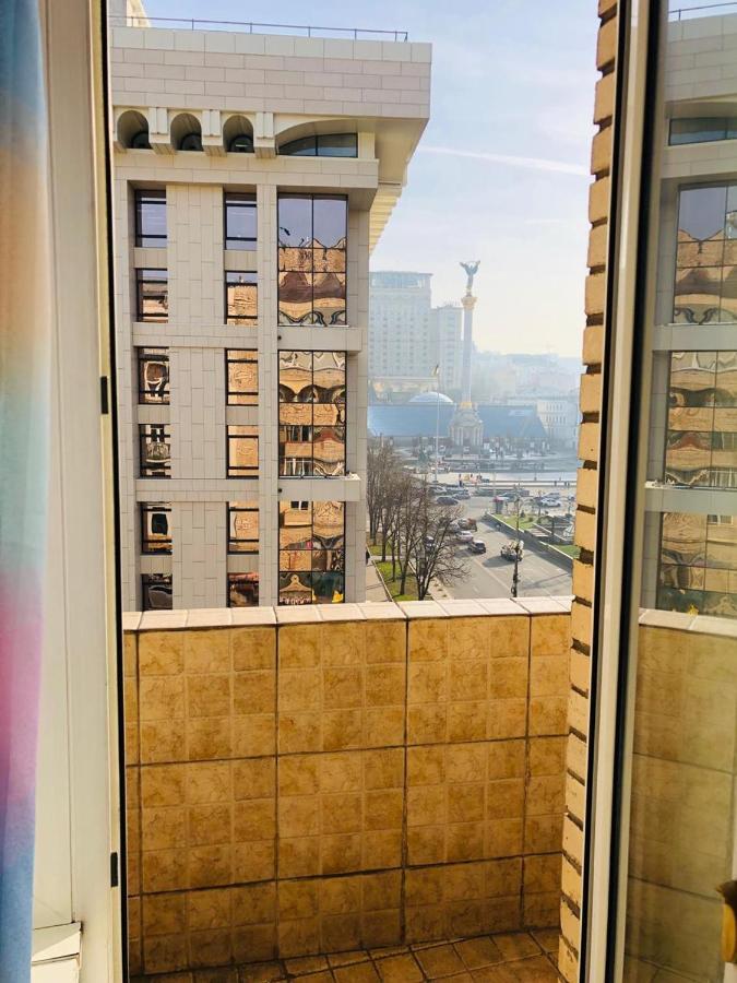 Amazing View Of Maydan! Apartamento Kiev Exterior foto