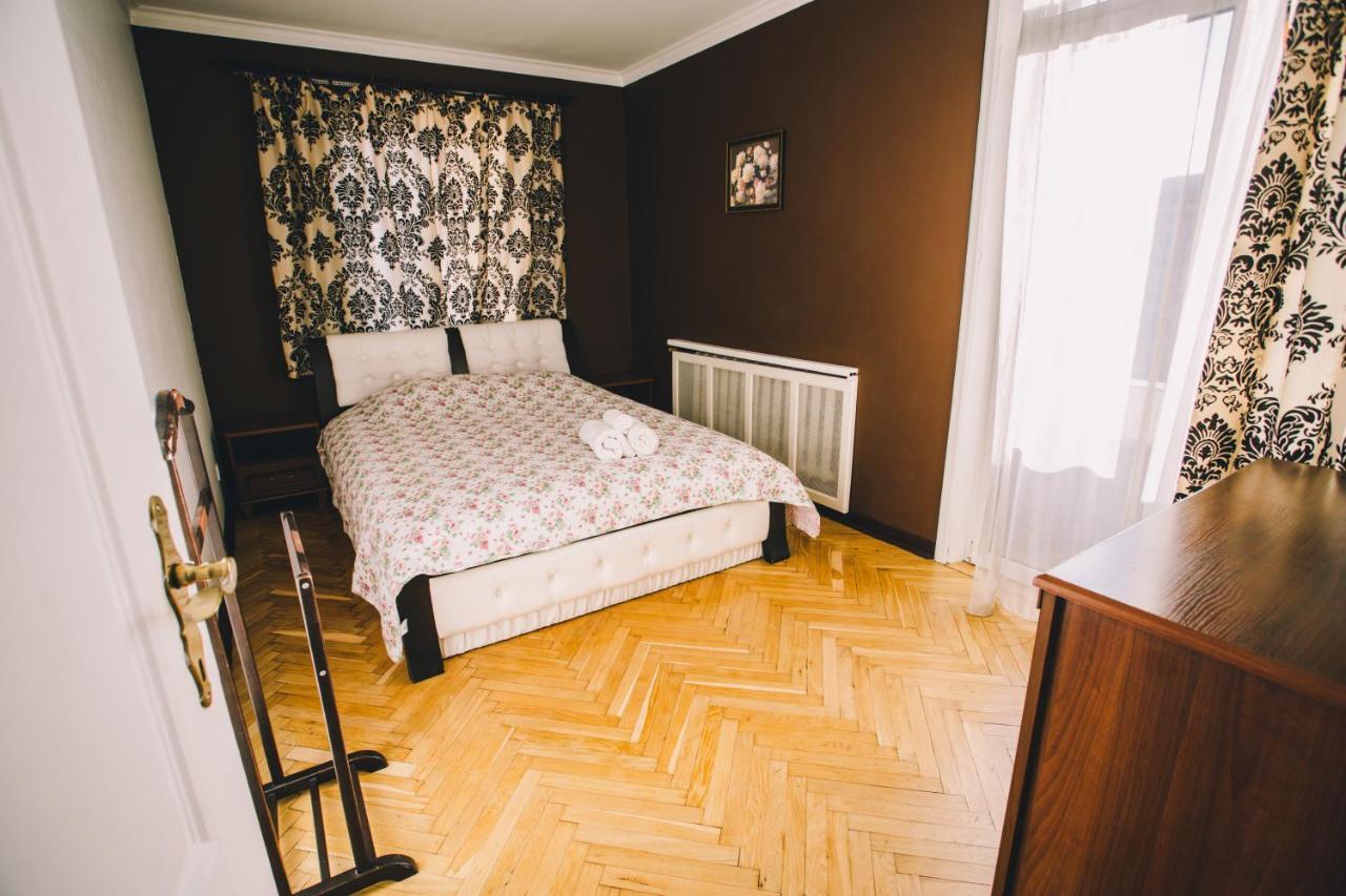 Amazing View Of Maydan! Apartamento Kiev Exterior foto