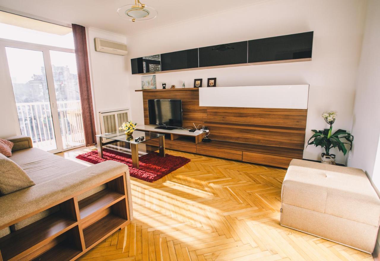 Amazing View Of Maydan! Apartamento Kiev Exterior foto