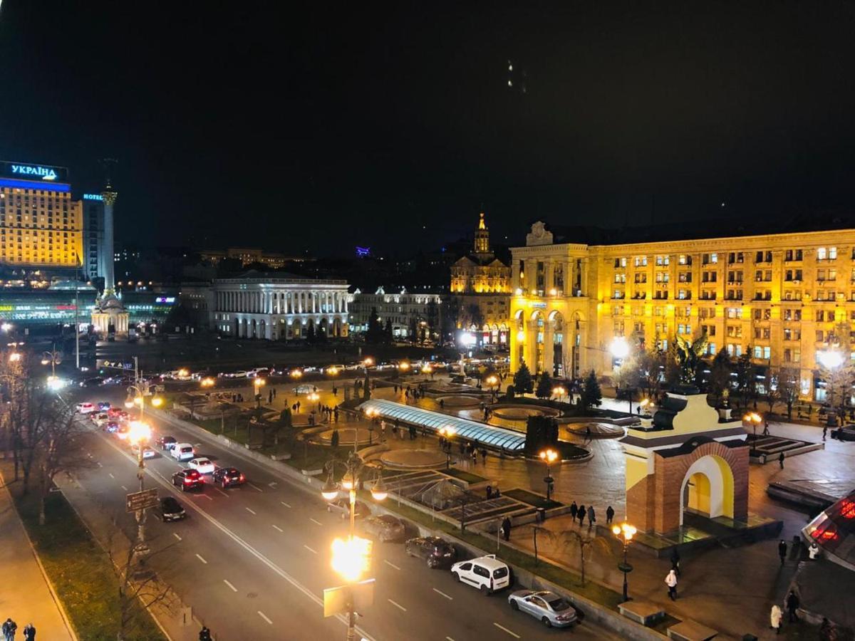 Amazing View Of Maydan! Apartamento Kiev Exterior foto