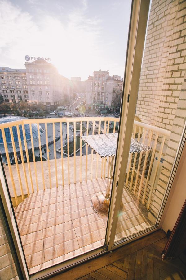 Amazing View Of Maydan! Apartamento Kiev Exterior foto